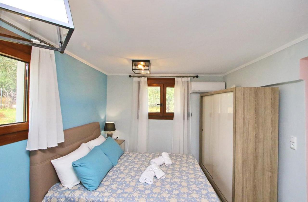 Apartmán Panos House Koinira Exteriér fotografie