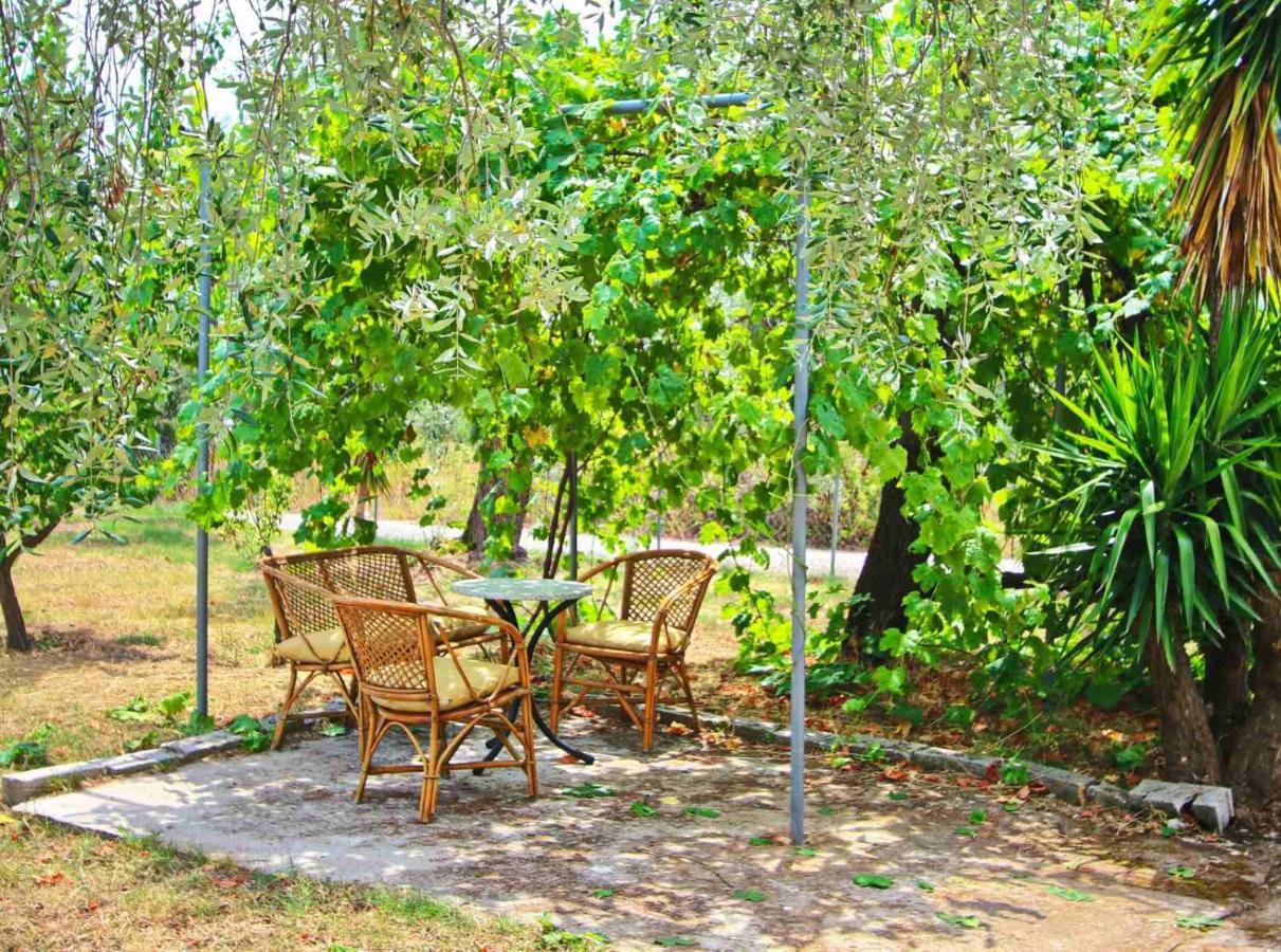 Apartmán Panos House Koinira Exteriér fotografie