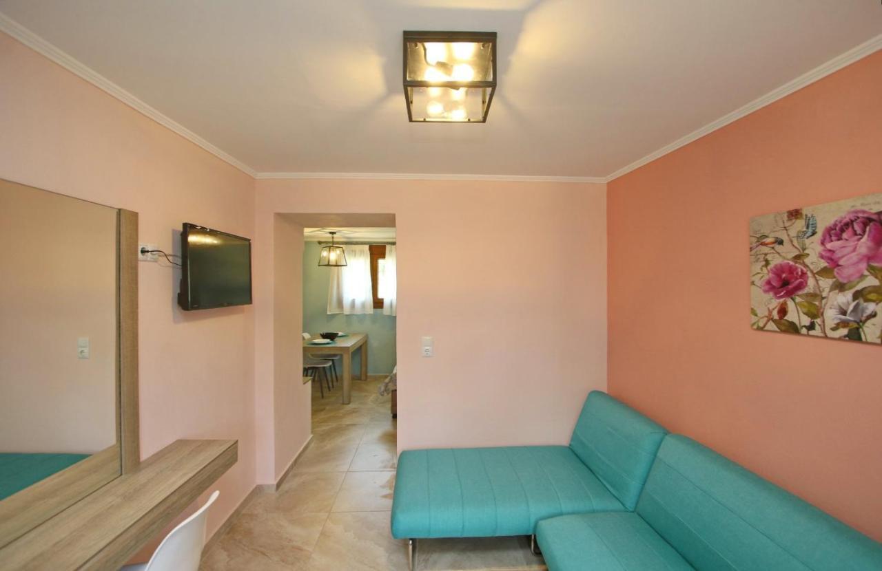 Apartmán Panos House Koinira Exteriér fotografie