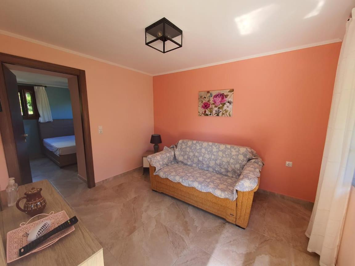 Apartmán Panos House Koinira Exteriér fotografie